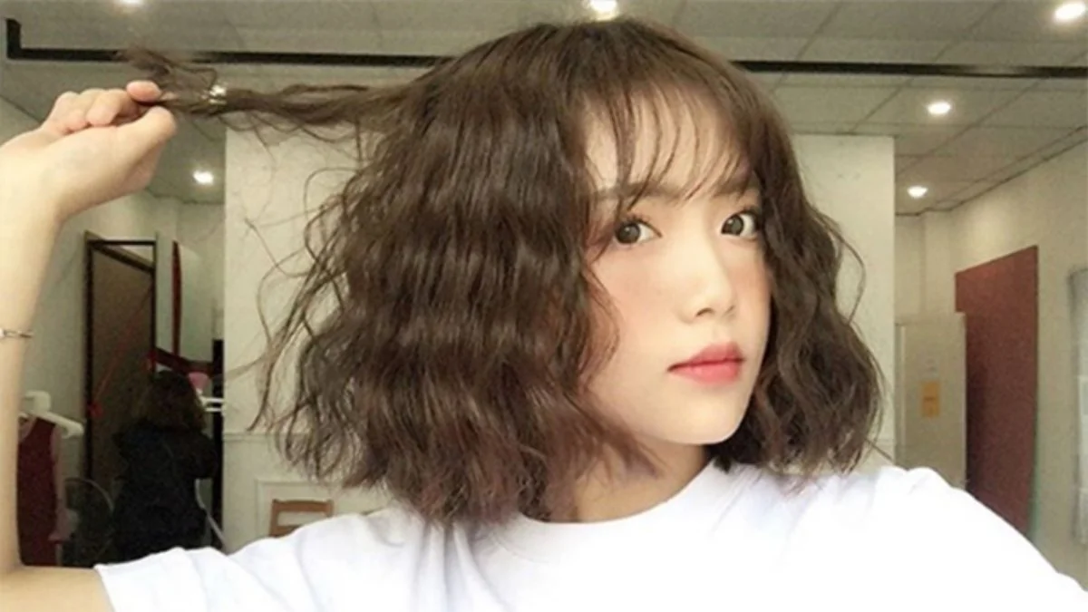 Top 20+ kiểu tóc ngắn xoăn sóng đẹp, thời thượng (2)