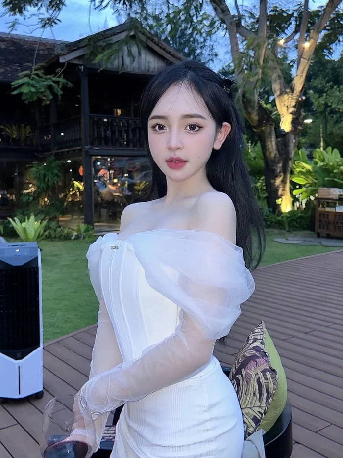 ảnh Trần Huyền Châu chất lượng cao