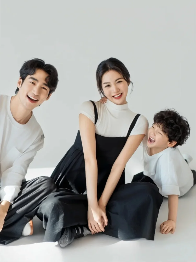 goi y chup anh gia dinh style hien dai